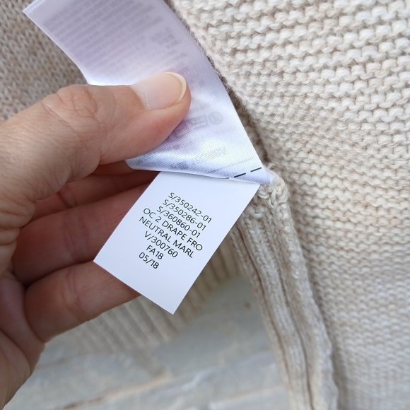 NWT Gap Shawl Collar Vest Beige Small - Picture 6 of 7